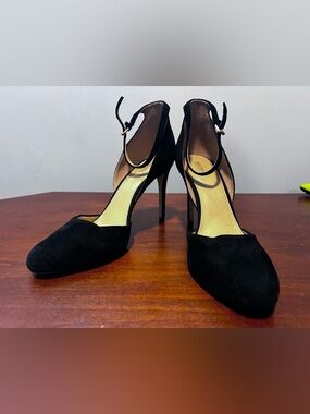 Michael Kors black suede ankle strap 4 inch heel with gold trim stiletto Size 10